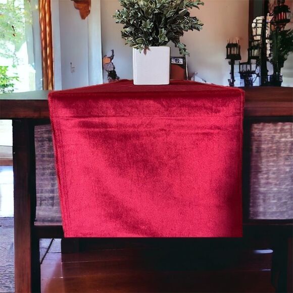 Red Black Light Pink l Velvety Table Runner l New - Picture 1 of 5